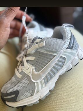Nike Kids Light Gray and White Sneakers